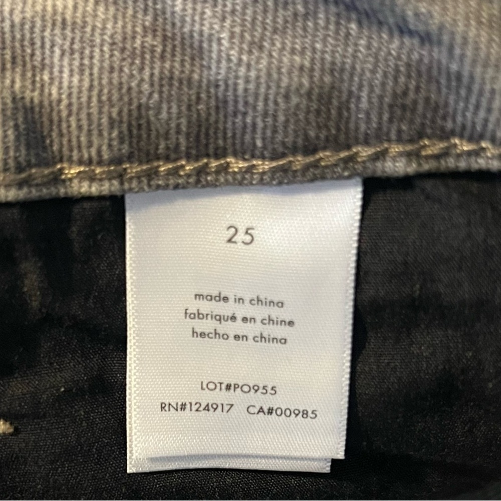 NWT WeWoreWhat High Rise Pleated Wide Leg Slouchy Pants in Stone Wash SZ… - Picture 2 of 10